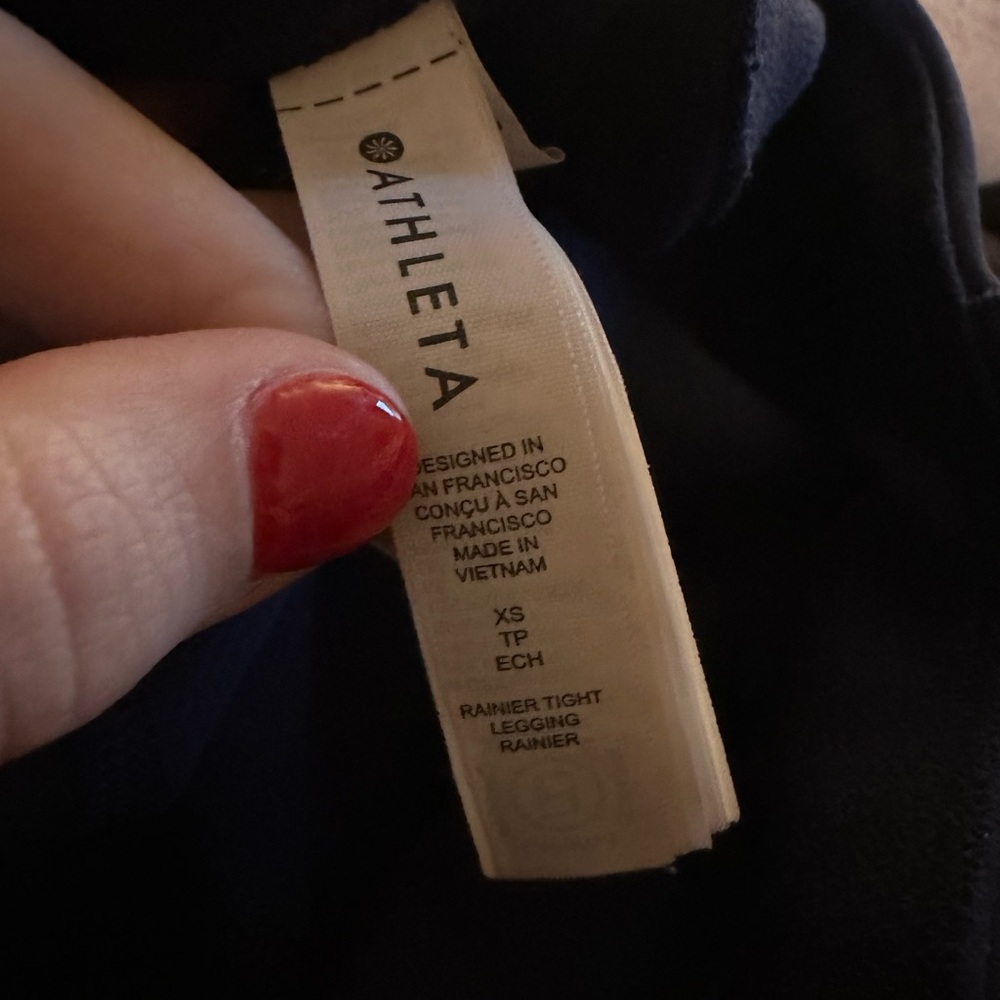 Athleta Rainier High Rise Legging High compression #1 cold-weather XS navy - Picture 3 of 4